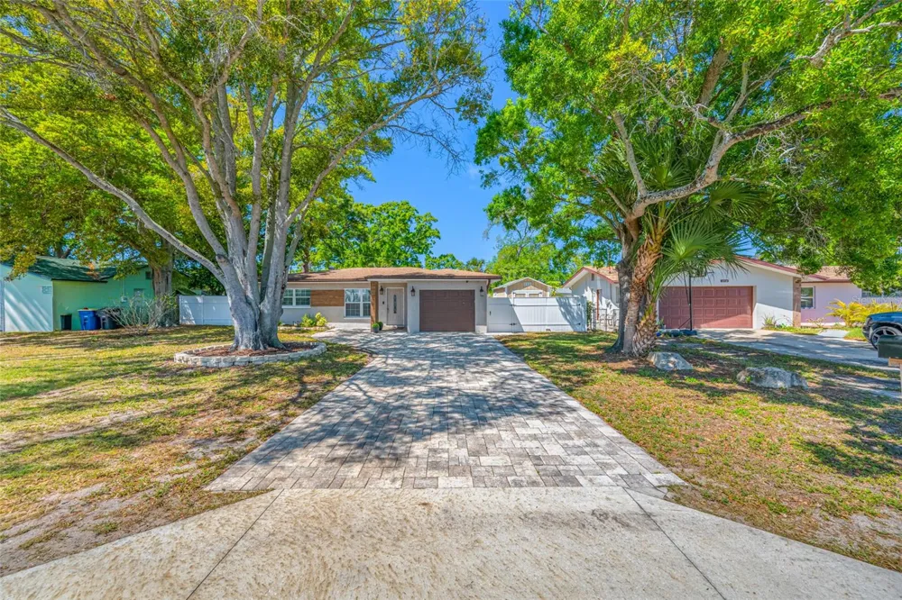 2212 NE COACHMAN ROAD Clearwater, FL 33765
