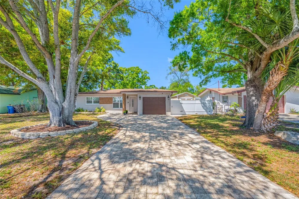 2212 NE COACHMAN ROAD Clearwater, FL 33765