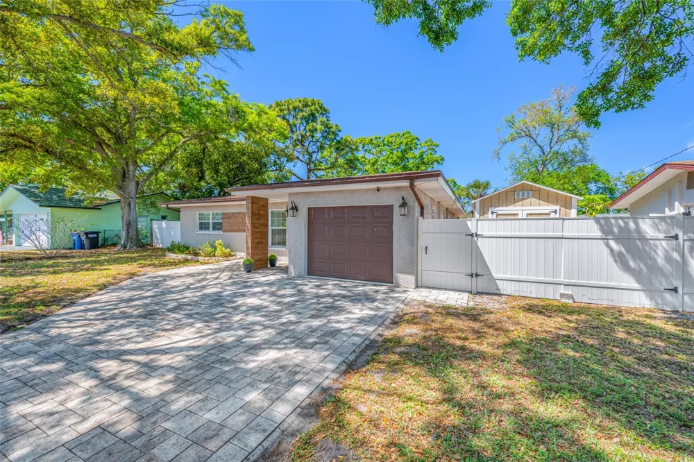 2212 NE COACHMAN ROAD Clearwater, FL 33765