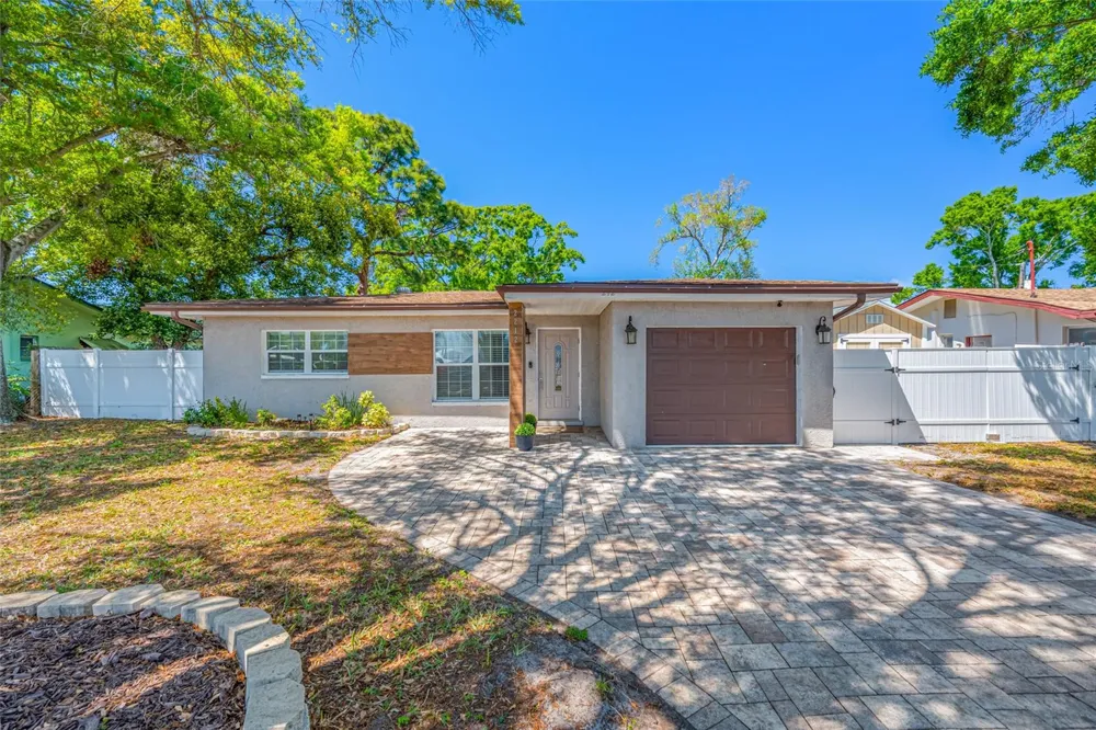 2212 NE COACHMAN ROAD Clearwater, FL 33765