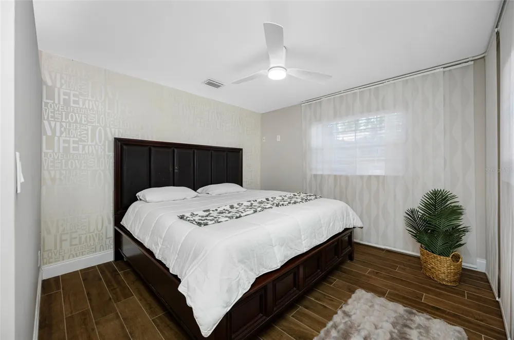 2212 NE COACHMAN ROAD Clearwater, FL 33765