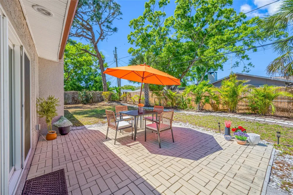 2212 NE COACHMAN ROAD Clearwater, FL 33765