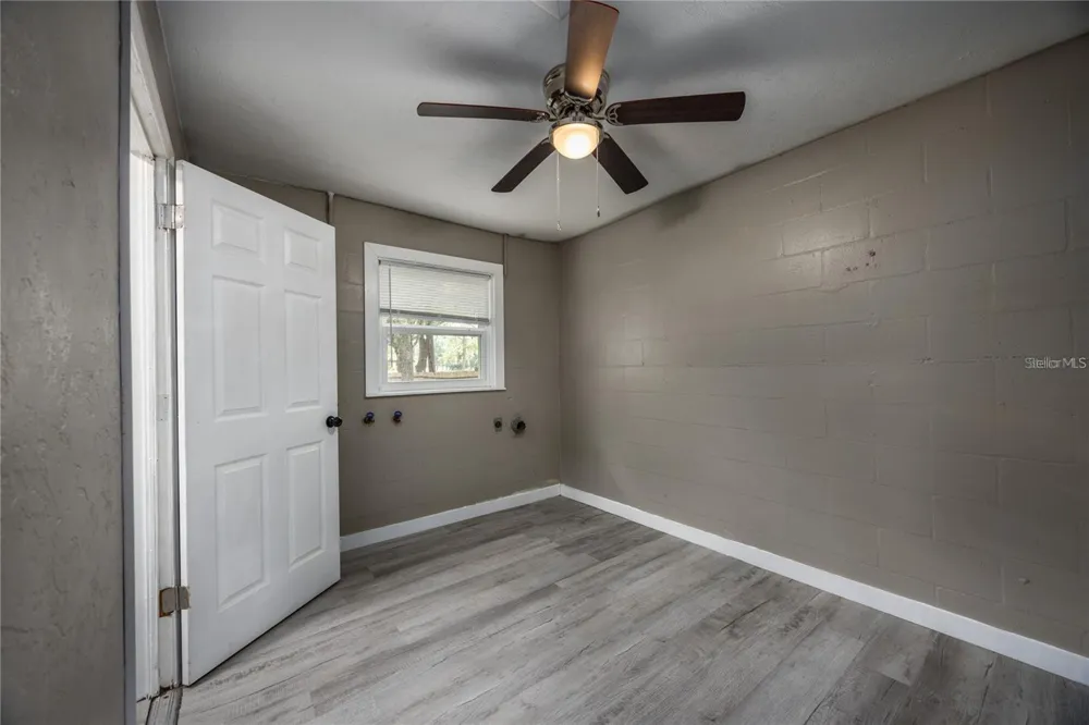 14637 NE 145TH AVENUE Waldo, FL 32694