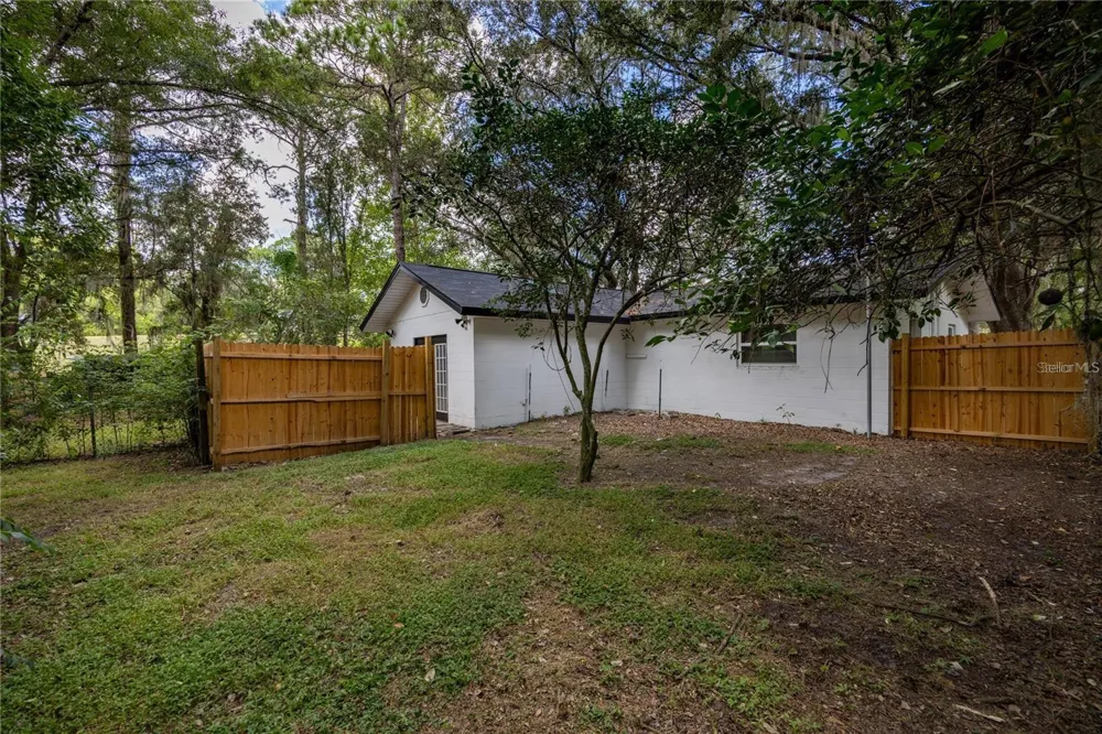 14637 NE 145TH AVENUE Waldo, FL 32694