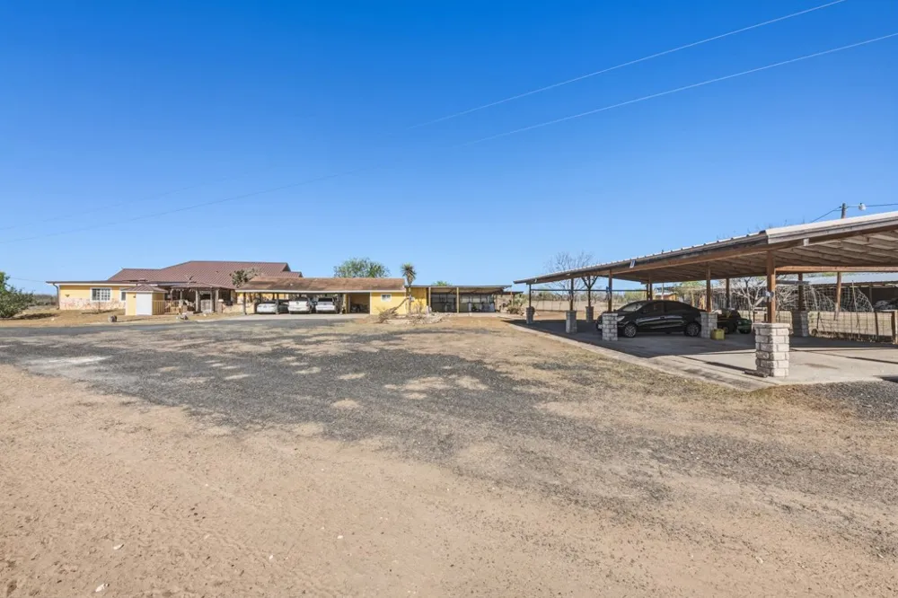 1205 Hwy 44 Highway W San Diego, TX 78384