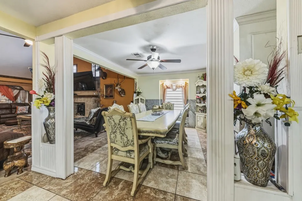 1205 Hwy 44 Highway W San Diego, TX 78384