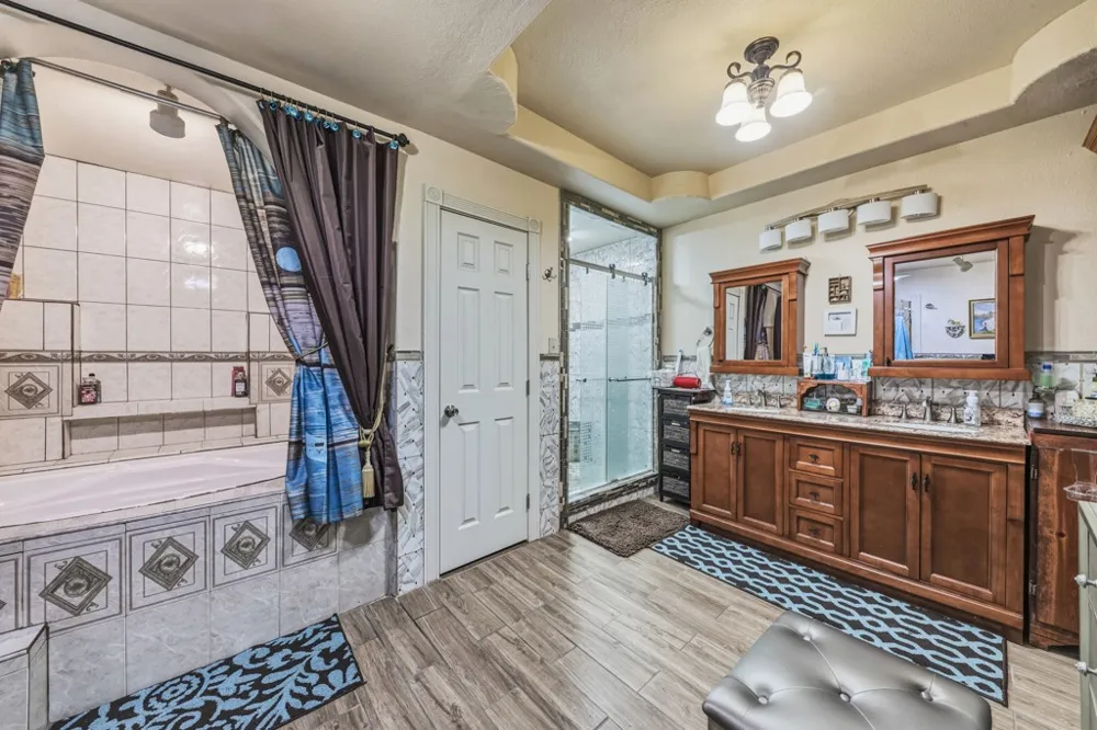 1205 Hwy 44 Highway W San Diego, TX 78384