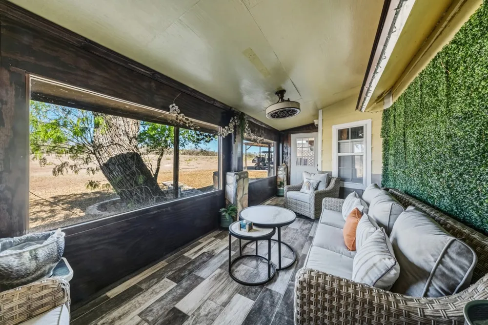 1205 Hwy 44 Highway W San Diego, TX 78384