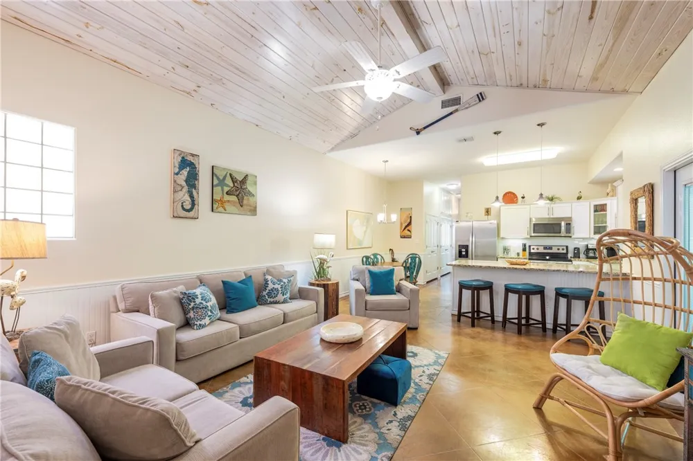 2212 State Highway 361 #202 Port Aransas, TX 78373