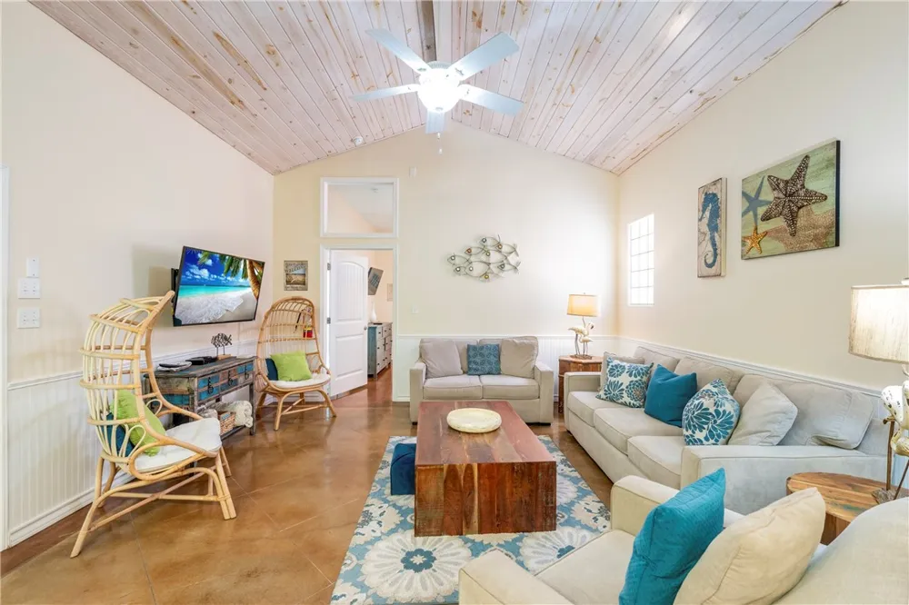 2212 State Highway 361 #202 Port Aransas, TX 78373