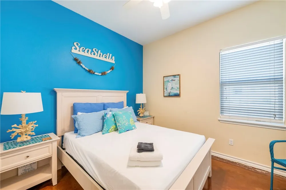 2212 State Highway 361 #202 Port Aransas, TX 78373