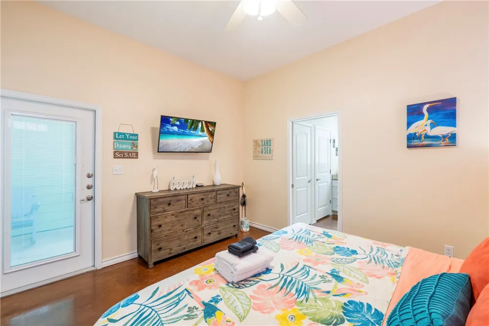 2212 State Highway 361 #202 Port Aransas, TX 78373