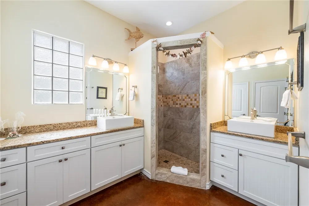 2212 State Highway 361 #202 Port Aransas, TX 78373