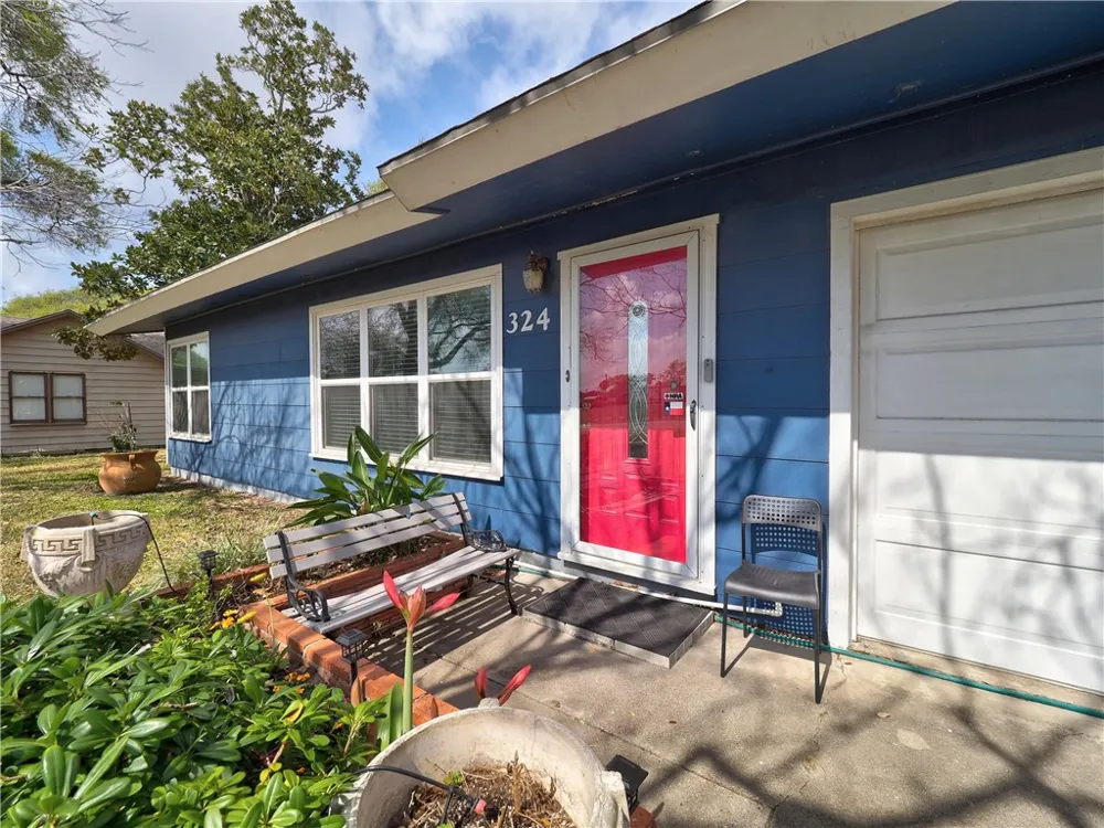 324 S 8th Street Aransas Pass, TX 78336