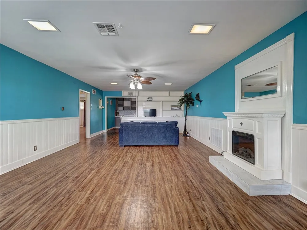 324 S 8th Street Aransas Pass, TX 78336