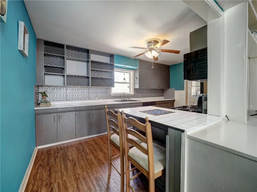 324 S 8th Street Aransas Pass, TX 78336