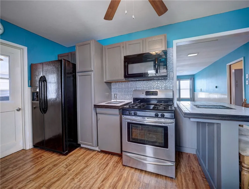 324 S 8th Street Aransas Pass, TX 78336