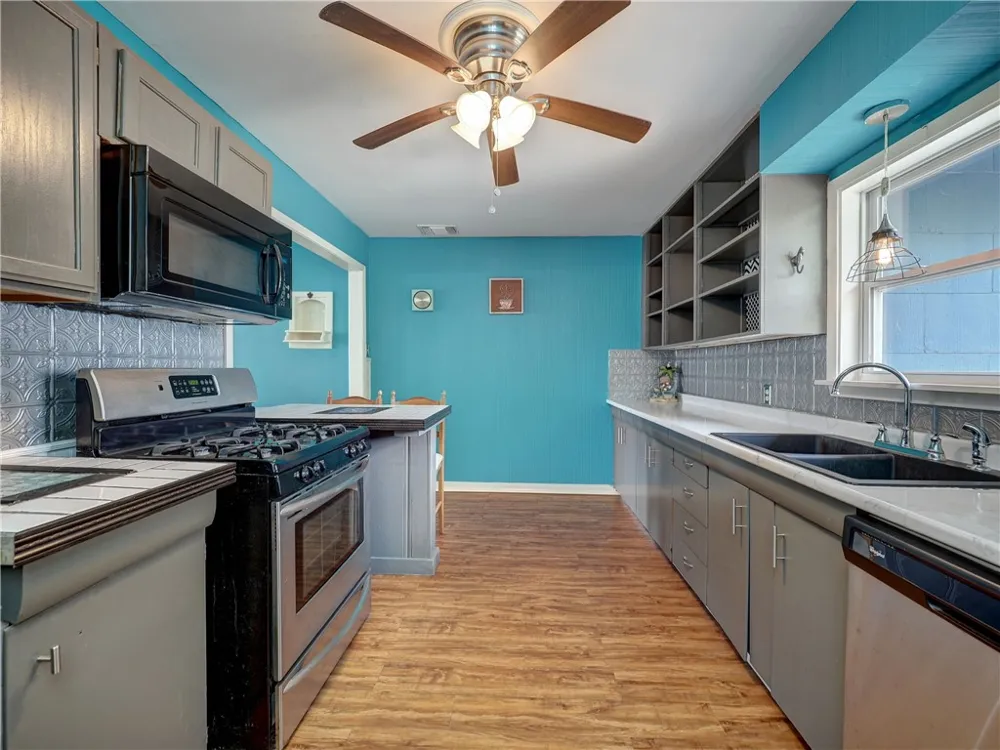 324 S 8th Street Aransas Pass, TX 78336