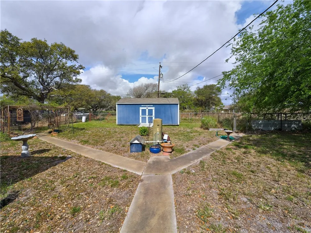 324 S 8th Street Aransas Pass, TX 78336
