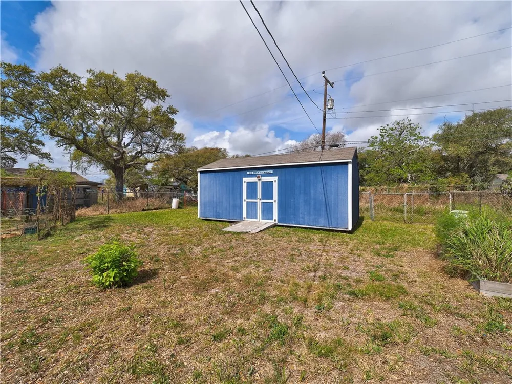 324 S 8th Street Aransas Pass, TX 78336