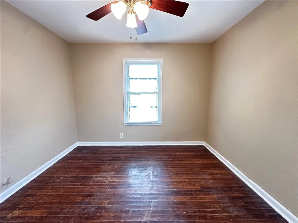921 Oak Street Taft, TX 78390