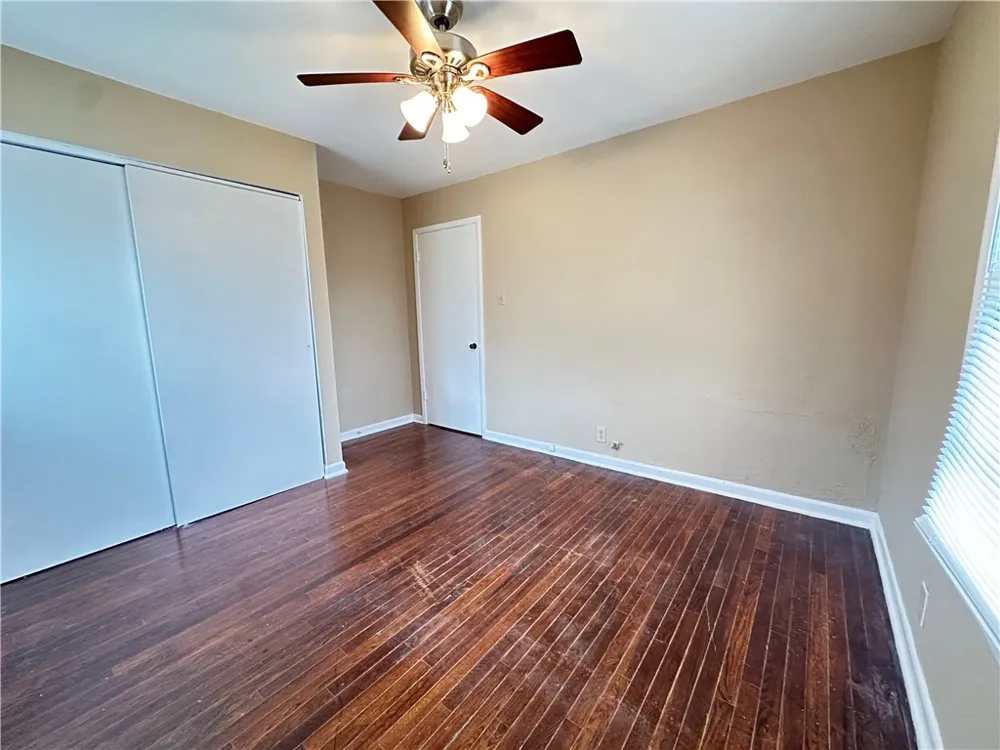 921 Oak Street Taft, TX 78390