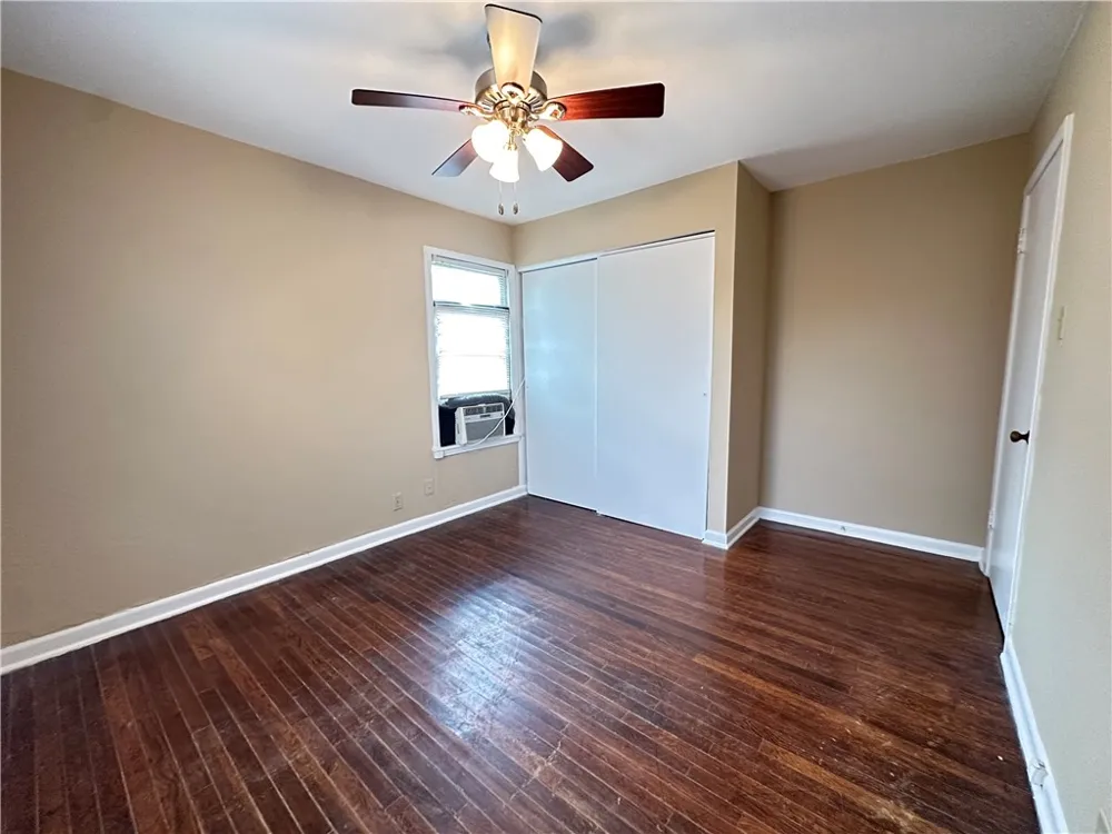 921 Oak Street Taft, TX 78390