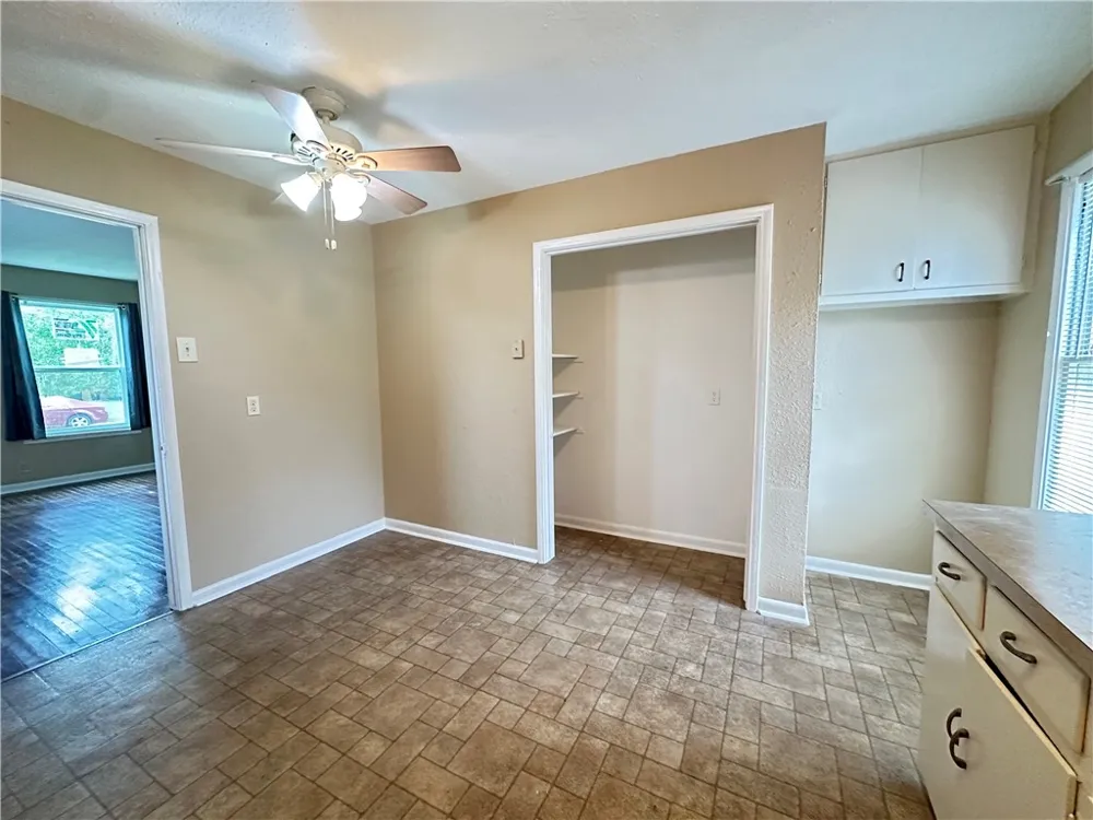 921 Oak Street Taft, TX 78390