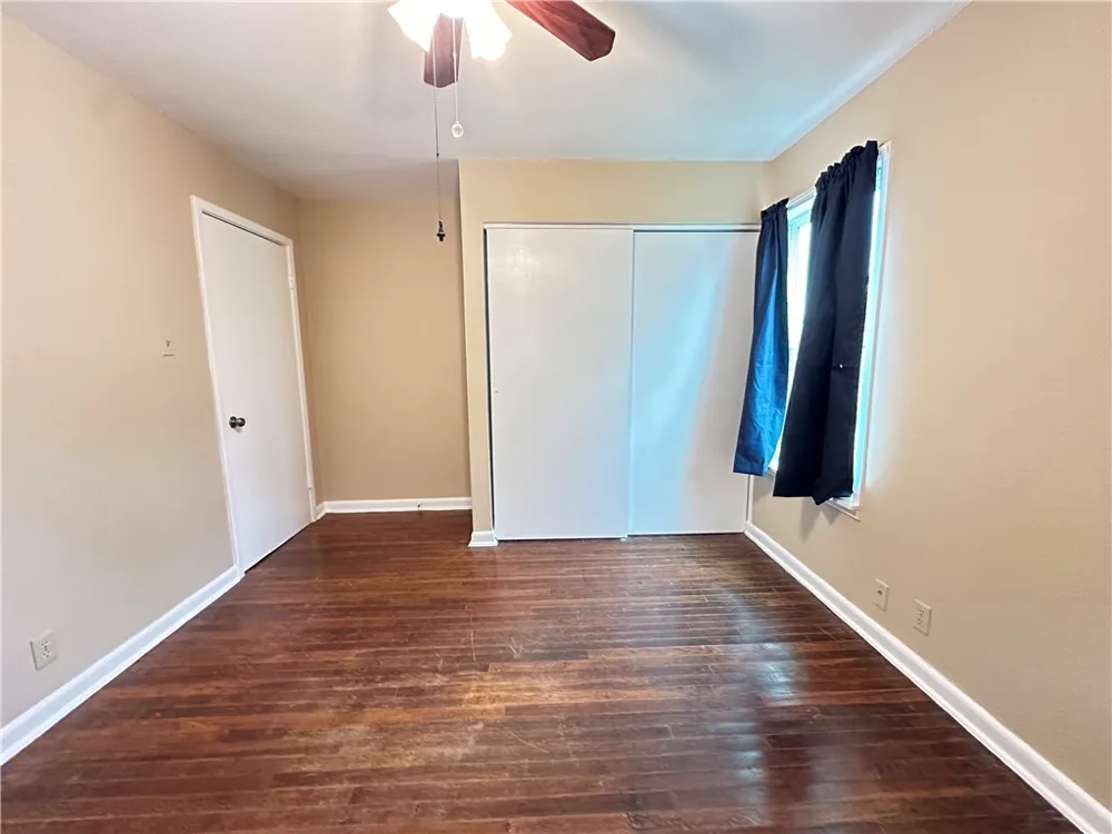 921 Oak Street Taft, TX 78390