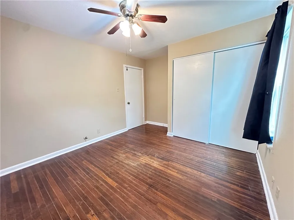 921 Oak Street Taft, TX 78390