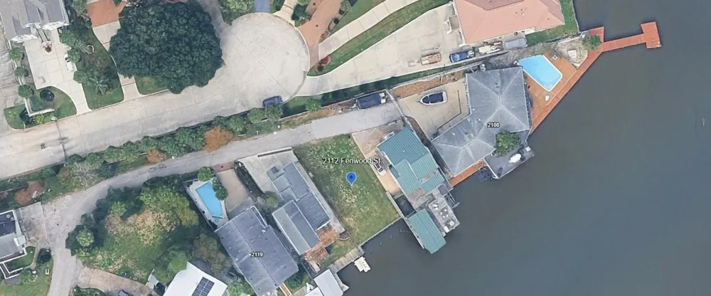 2112 Fenwood Street Kemah, TX 77565