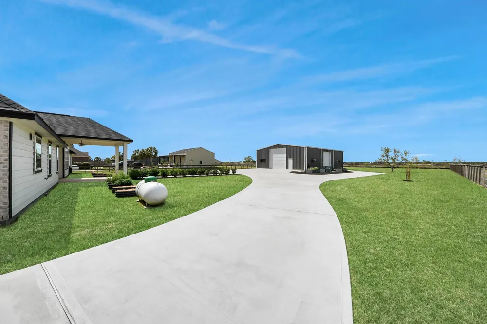7723 Stratford Hall Drive Rosharon, TX 77583