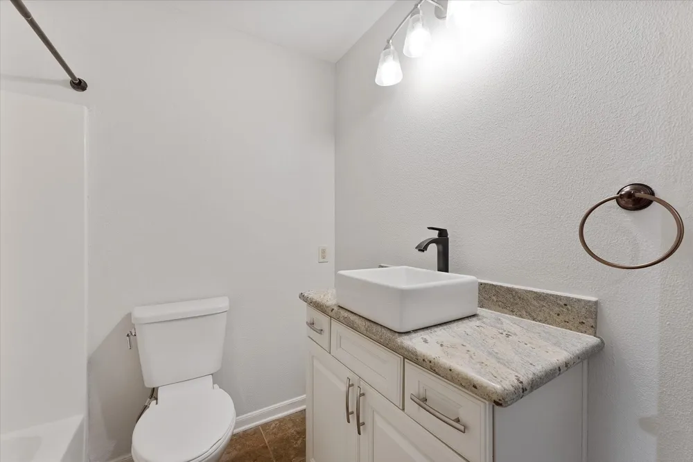 9250 County Road 302 Plantersville, TX 77363