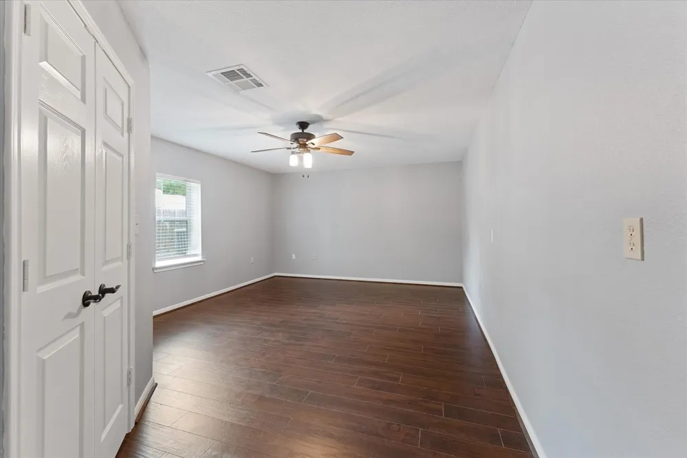 9250 County Road 302 Plantersville, TX 77363