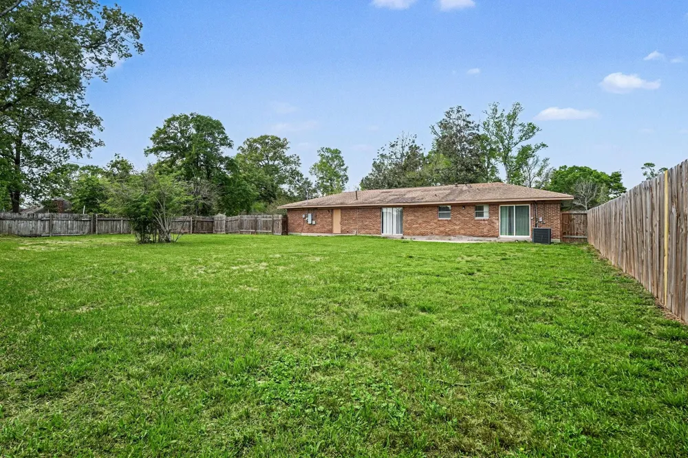 722 Fall Creek Drive Houston, TX 77336