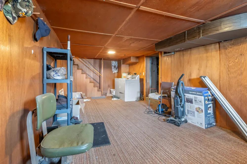 104 Mcclellan Street Hillsdale, MI 49242