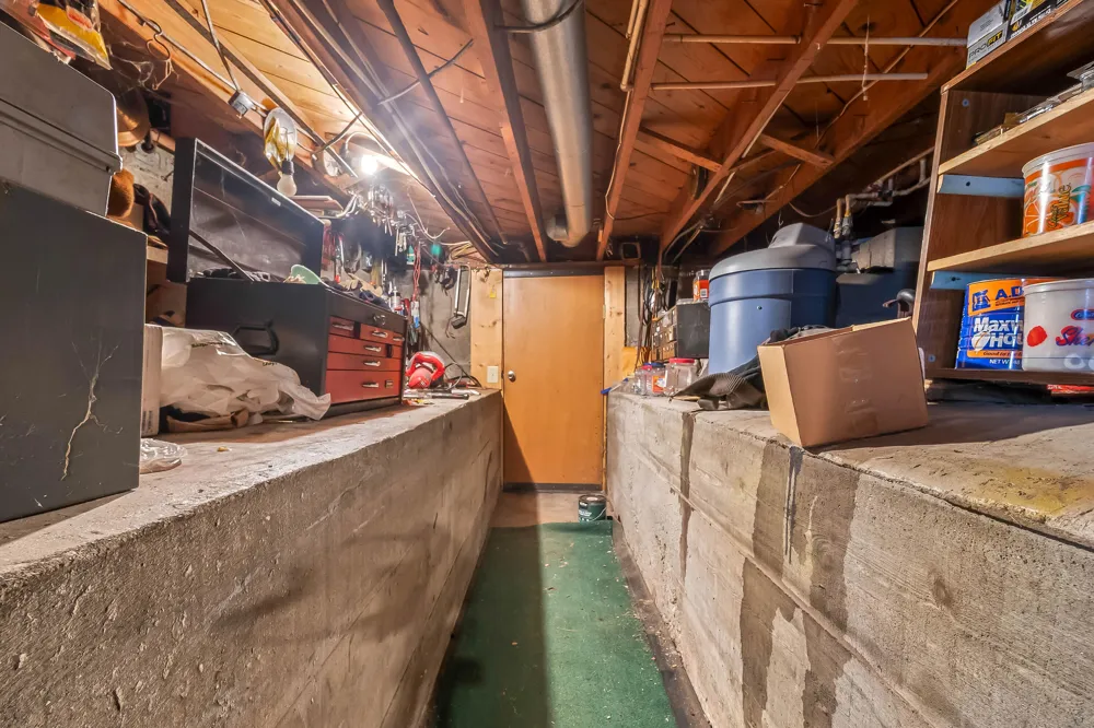 104 Mcclellan Street Hillsdale, MI 49242