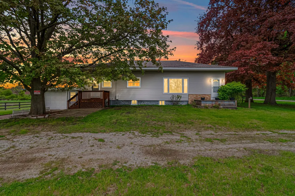 104 Mcclellan Street Hillsdale, MI 49242