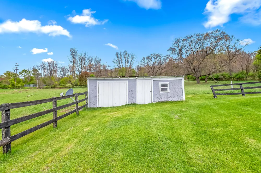 104 Mcclellan Street Hillsdale, MI 49242