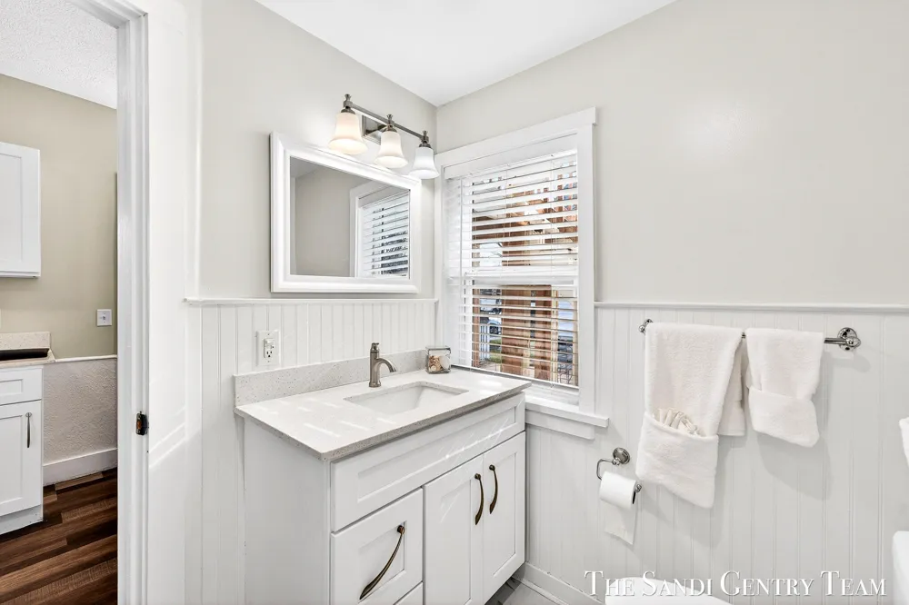 209 Clinton Avenue Grand Haven, MI 49417