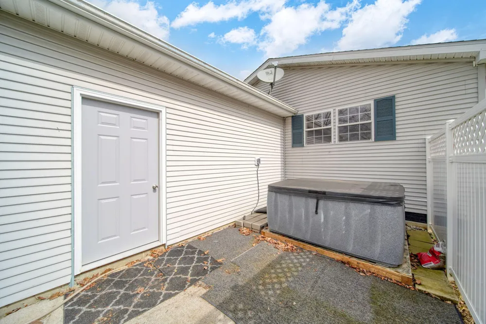 701 Missouri River Drive Adrian, MI 49221