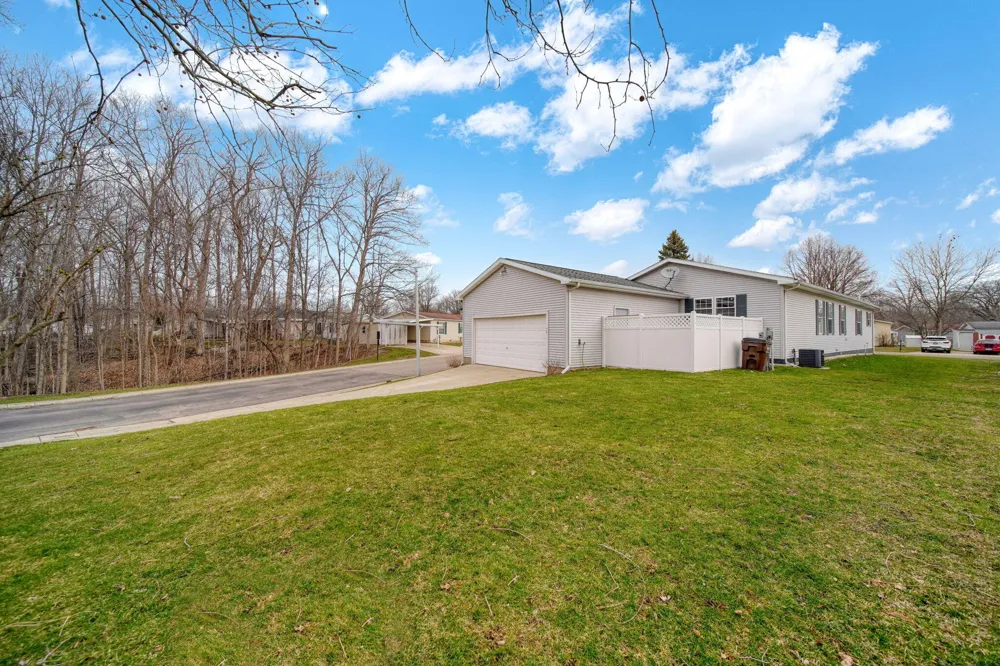 701 Missouri River Drive Adrian, MI 49221