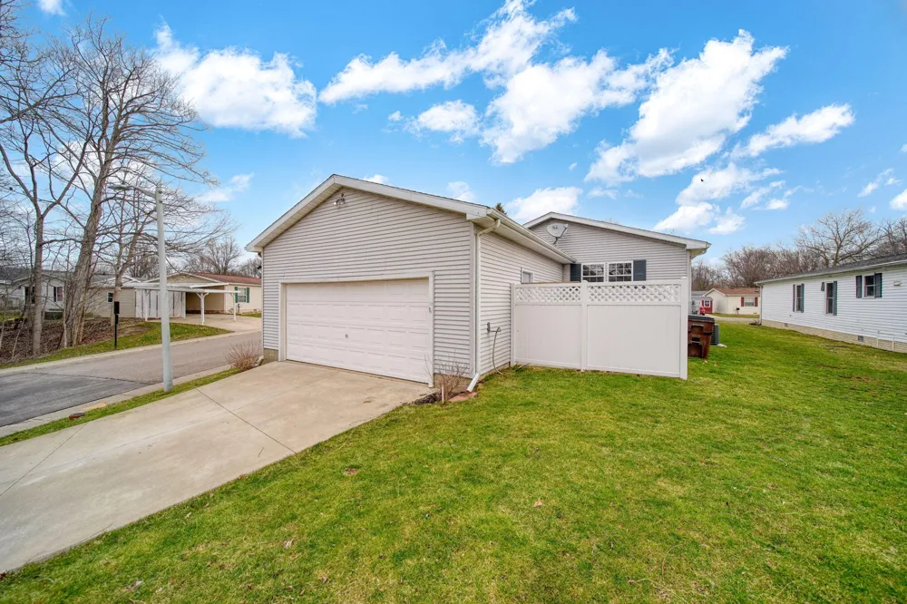 701 Missouri River Drive Adrian, MI 49221