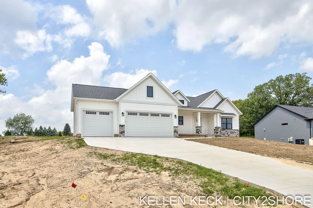 11325 Bancroft Way SE Alto, MI 49302