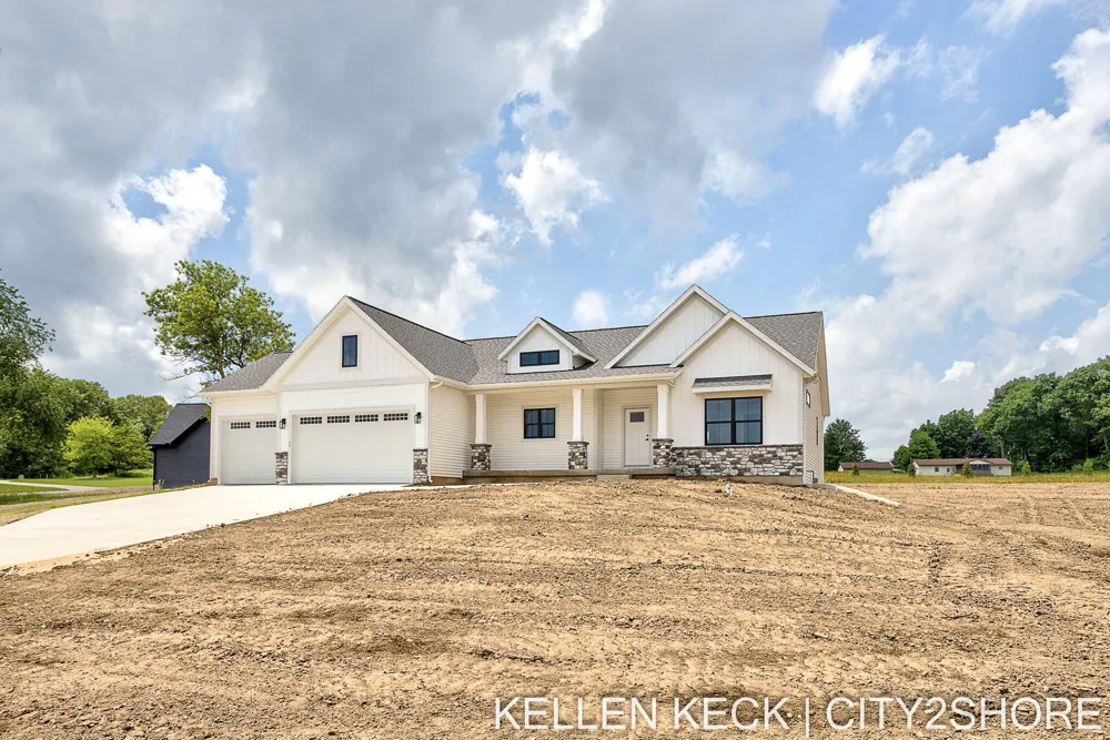 11325 Bancroft Way SE Alto, MI 49302