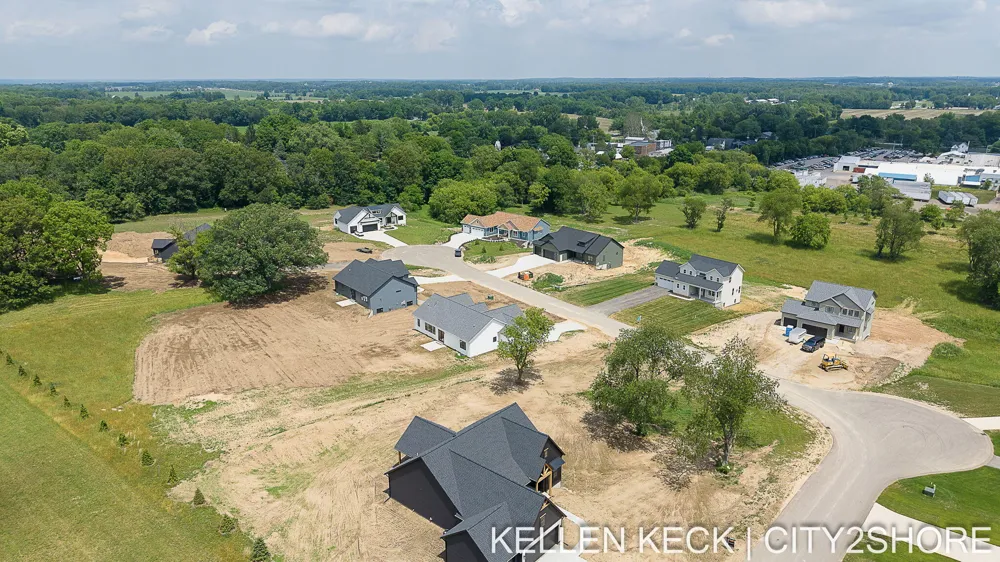 11325 Bancroft Way SE Alto, MI 49302
