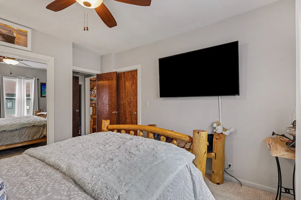 1835 Edgewater Street Muskegon, MI 49441
