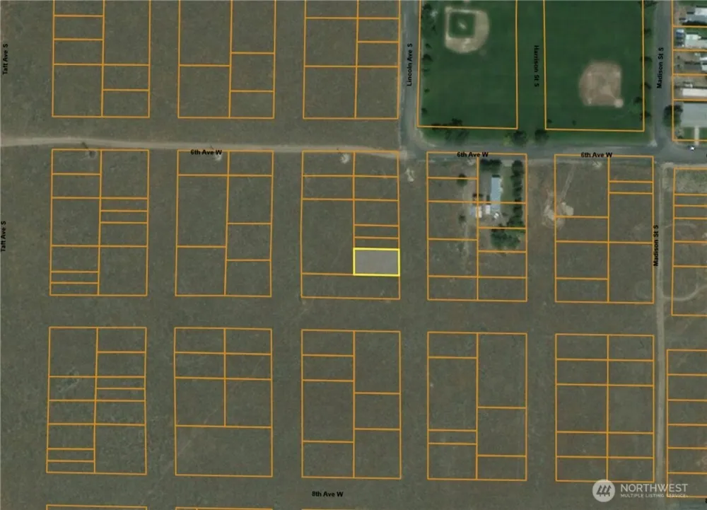 0 NKA Lot 9 & 10 Lincoln & 6th Warden, WA 98857