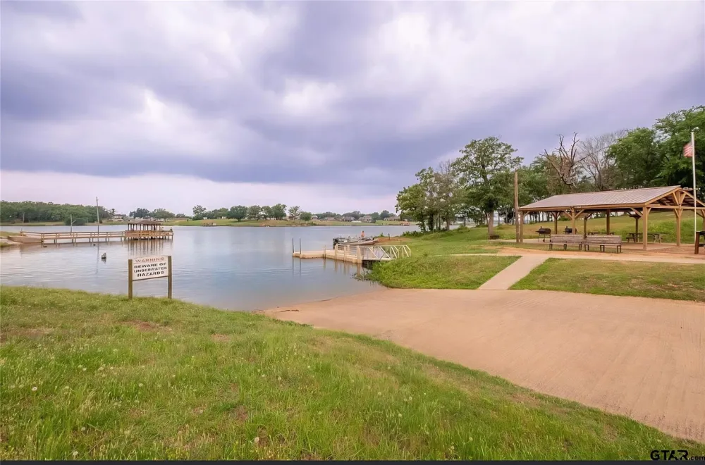 370 SIOUX Quitman, TX 75783
