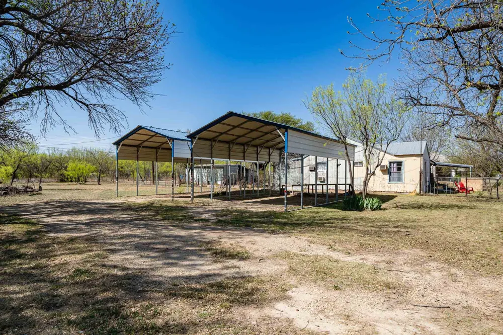 814 Texas Street Stamford, TX 79553